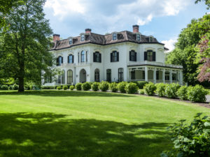 Newport RI Chepstow mansion by Wikimedia Commons | New England | Marinalife